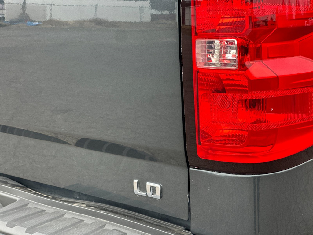 Thumbnail: 2019 Chevrolet Silverado 1500 - 27