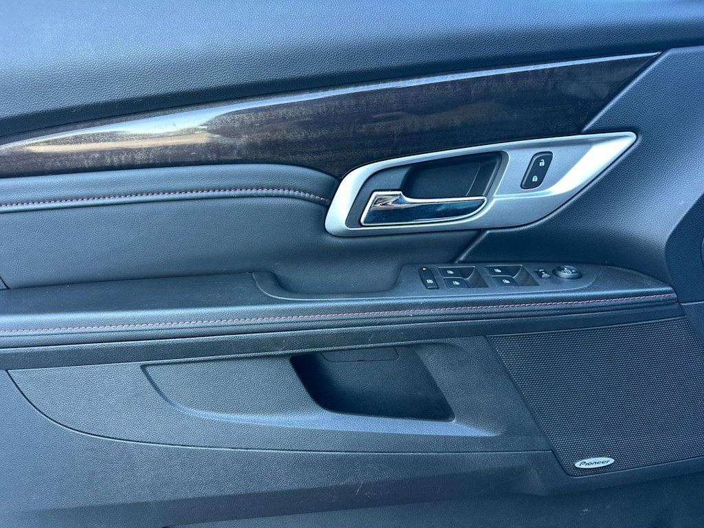 Thumbnail: 2015 GMC Terrain - 20