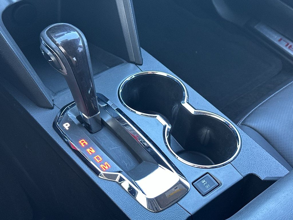 Thumbnail: 2015 GMC Terrain - 13