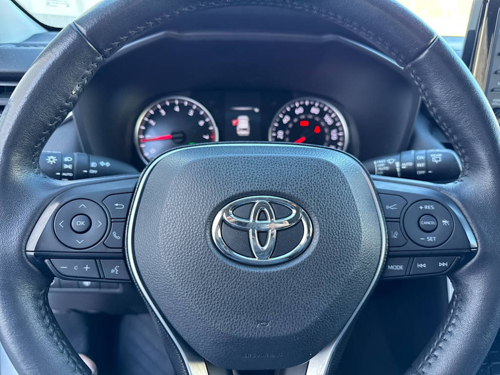 Thumbnail: 2021 Toyota RAV4 - 26