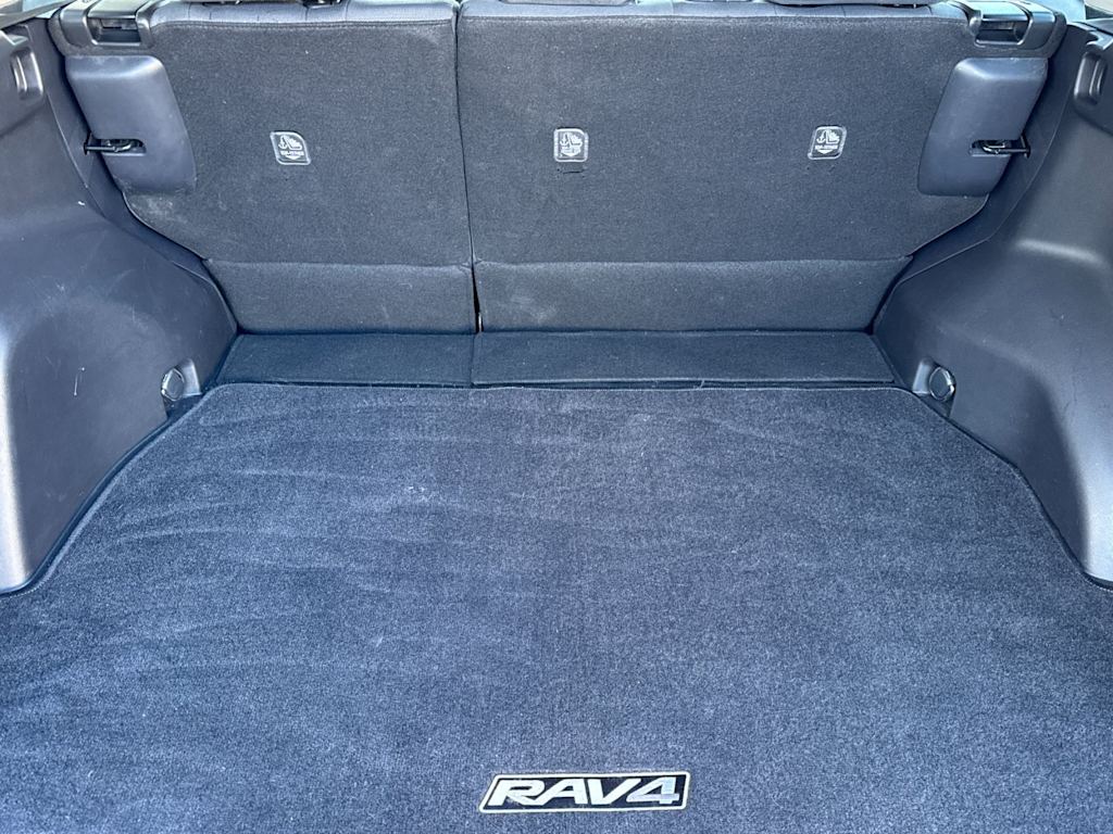 Thumbnail: 2021 Toyota RAV4 - 16