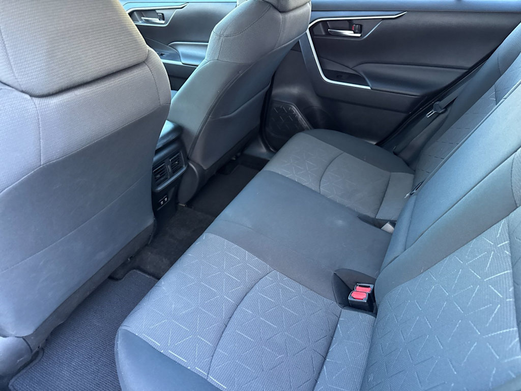 Thumbnail: 2021 Toyota RAV4 - 10