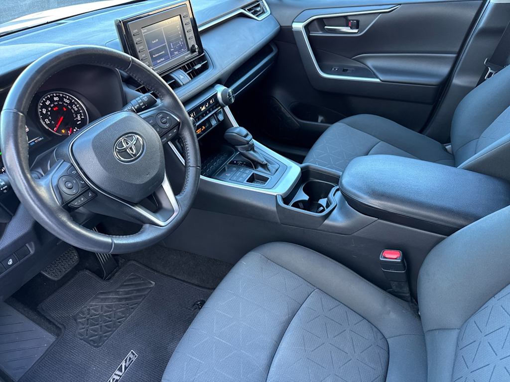 Thumbnail: 2021 Toyota RAV4 - 8