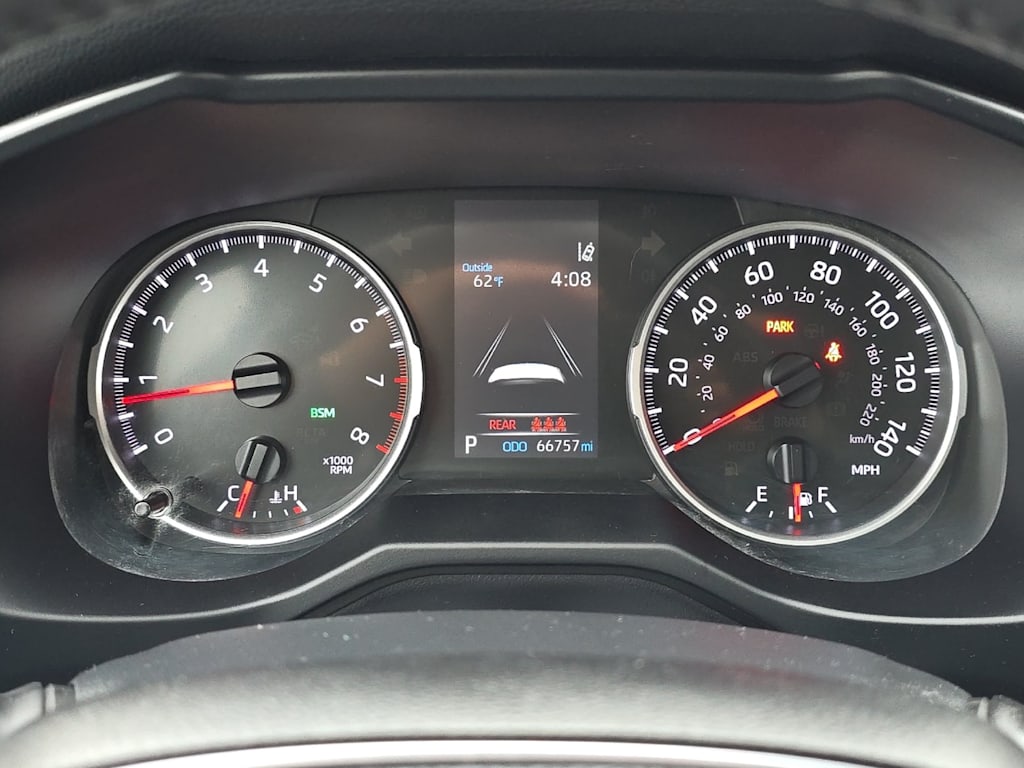 Thumbnail: 2022 Toyota RAV4 - 16