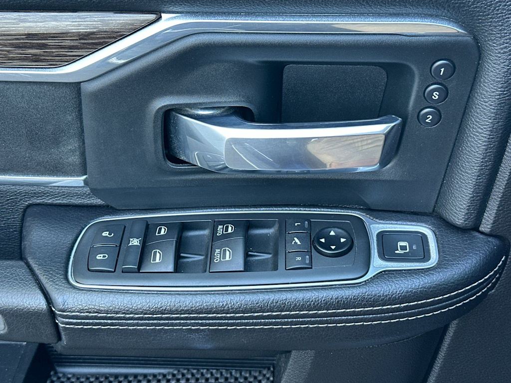 Thumbnail: 2019 RAM 2500 - 18