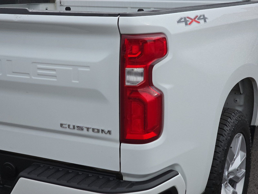 Thumbnail: 2022 Chevrolet Silverado 1500 - 26
