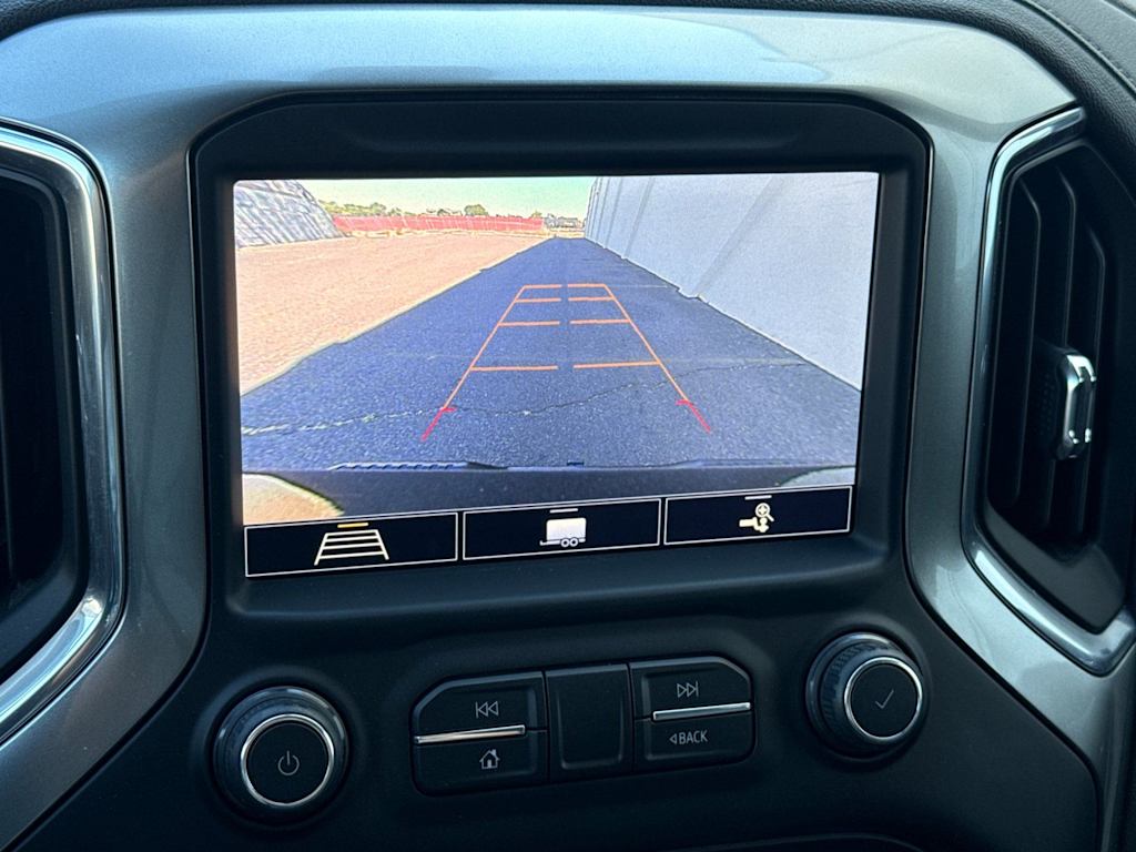 Thumbnail: 2020 Chevrolet Silverado 1500 - 22