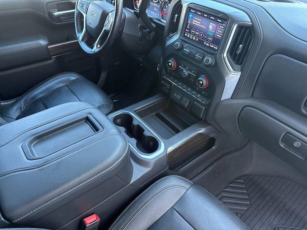 Thumbnail: 2020 Chevrolet Silverado 1500 - 12