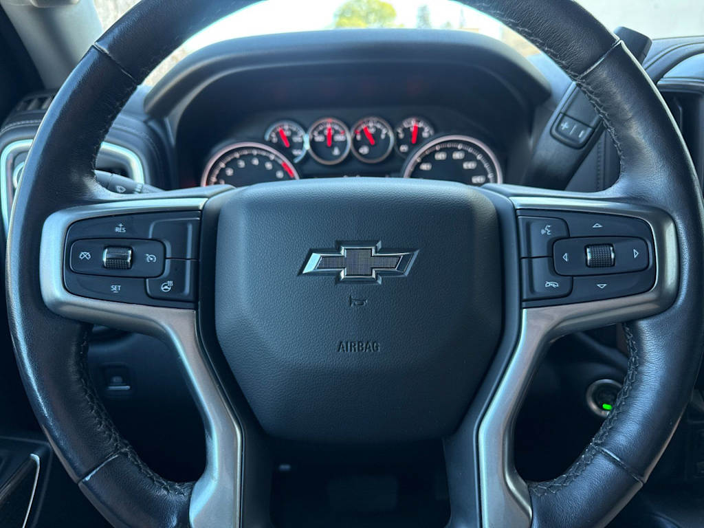 Thumbnail: 2020 Chevrolet Silverado 1500 - 26