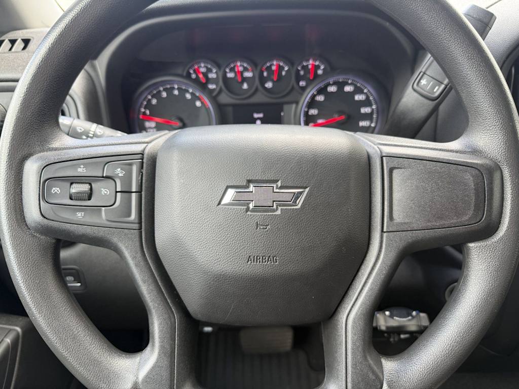 Thumbnail: 2023 Chevrolet Silverado 1500 - 25