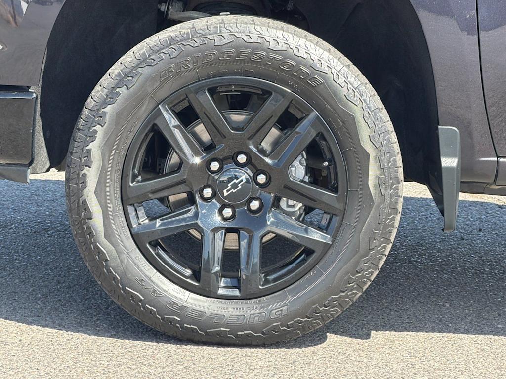 Thumbnail: 2023 Chevrolet Silverado 1500 - 8