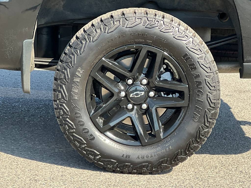 2024 Chevrolet Silverado 1500 LT 8