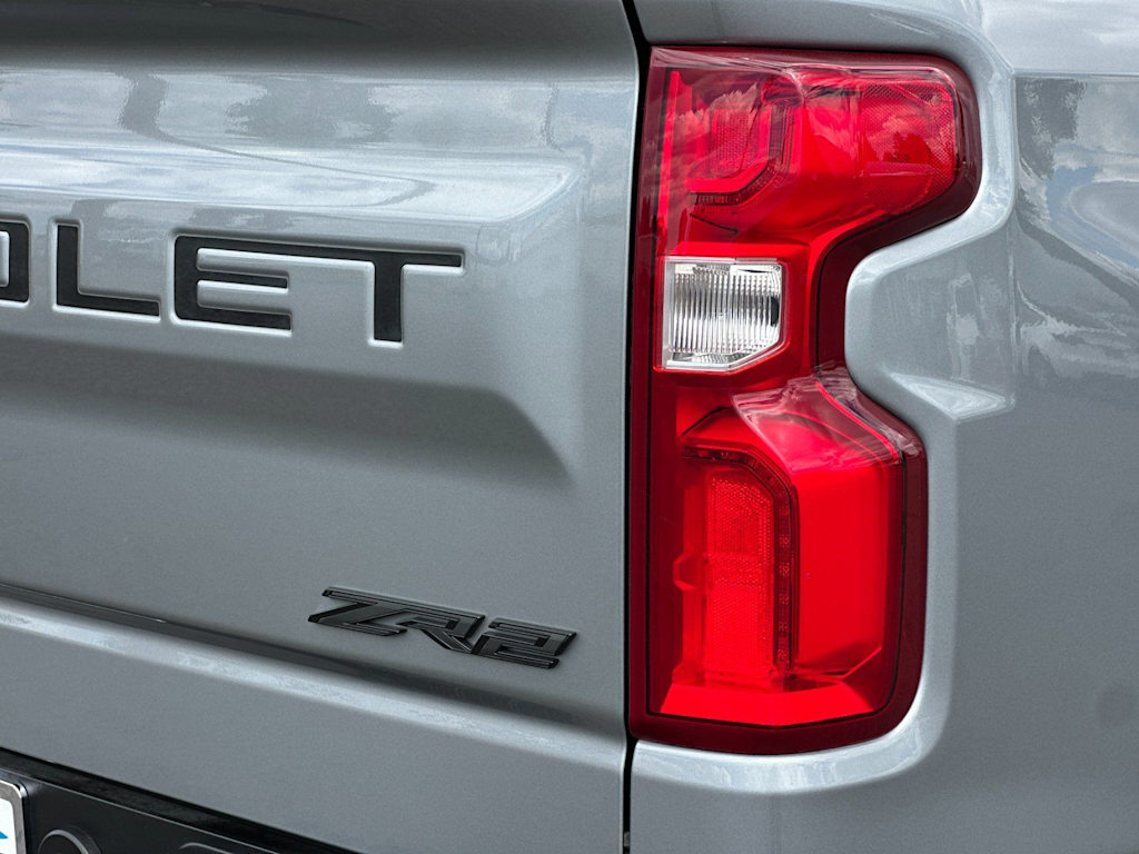 Thumbnail: 2023 Chevrolet Silverado 1500 - 27