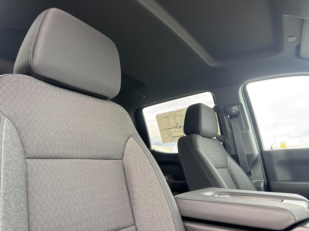 Thumbnail: 2026 Chevrolet Silverado 1500 - 9