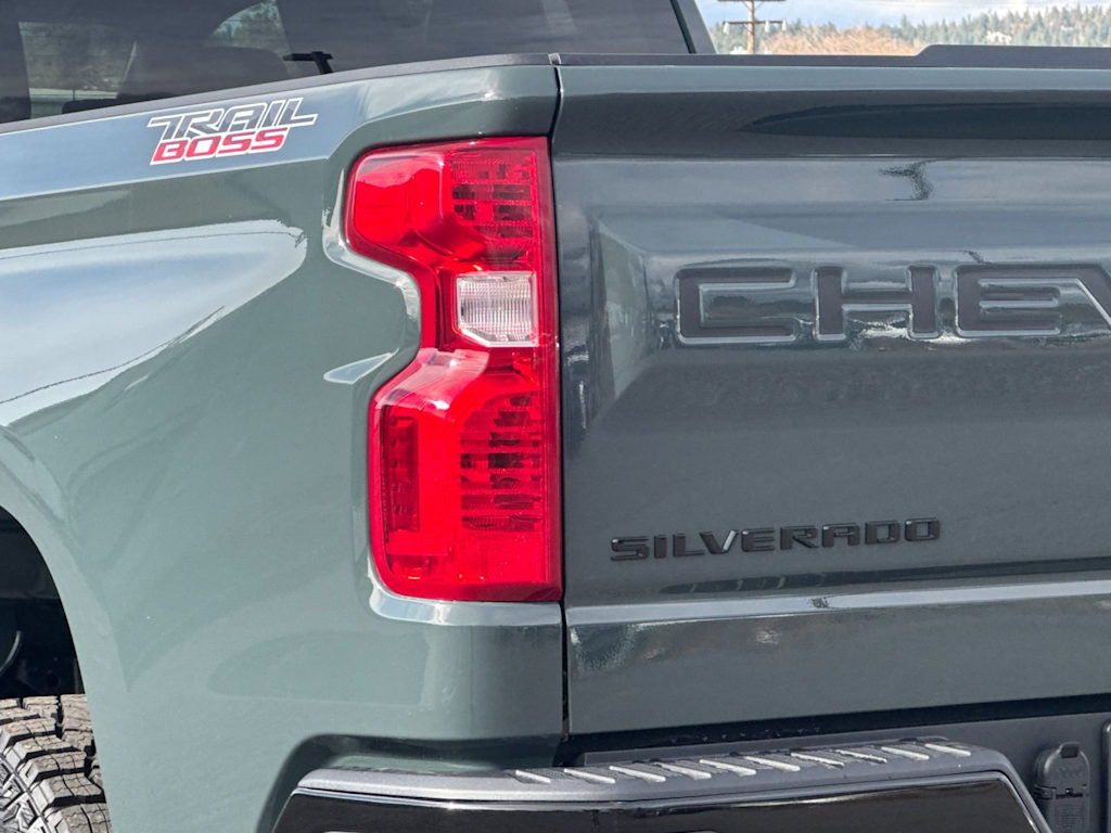 Thumbnail: 2026 Chevrolet Silverado 1500 - 27