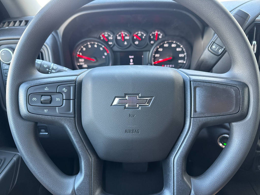 Thumbnail: 2026 Chevrolet Silverado 1500 - 26