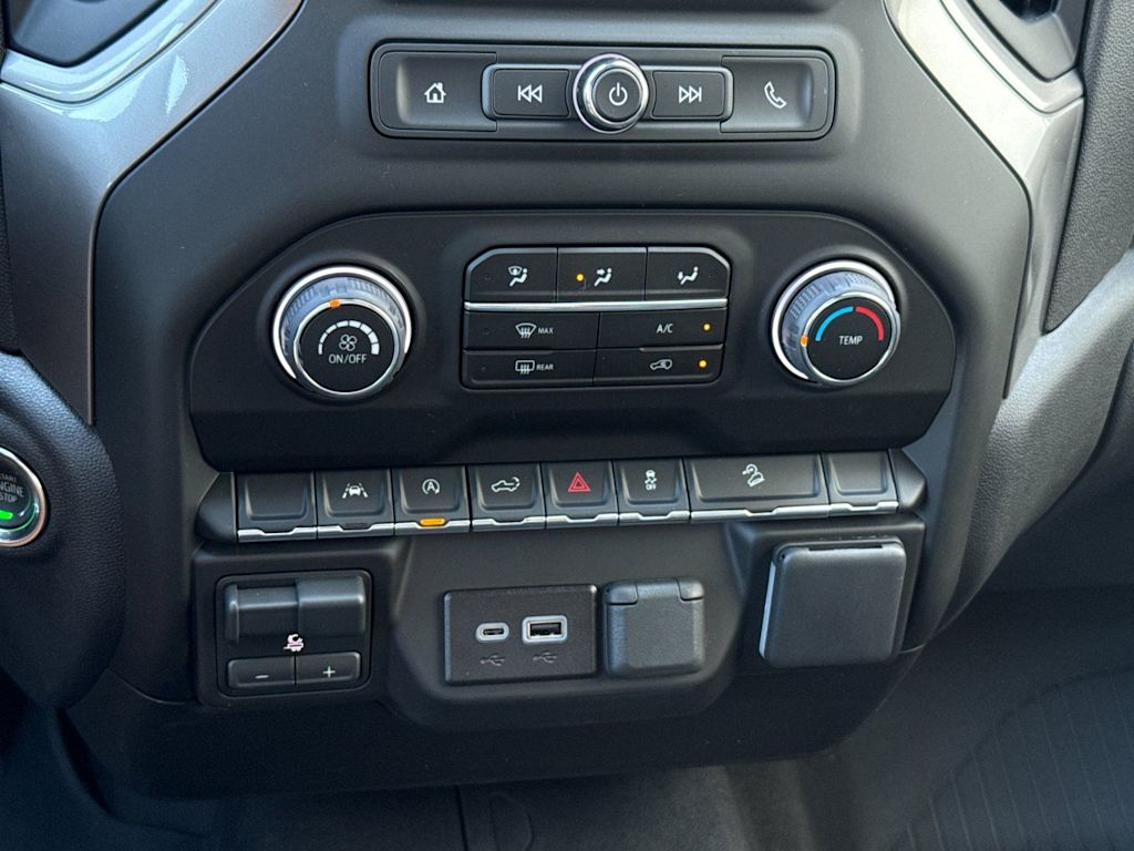 Thumbnail: 2026 Chevrolet Silverado 1500 - 24