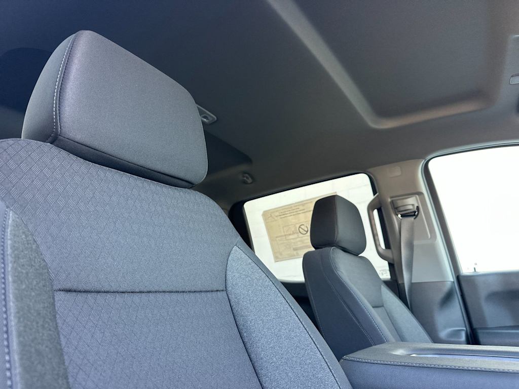 Thumbnail: 2026 Chevrolet Silverado 1500 - 9