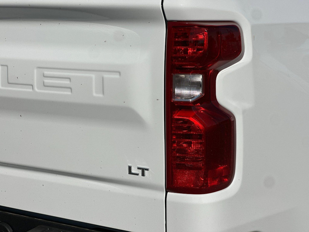 Thumbnail: 2026 Chevrolet Silverado 1500 - 28