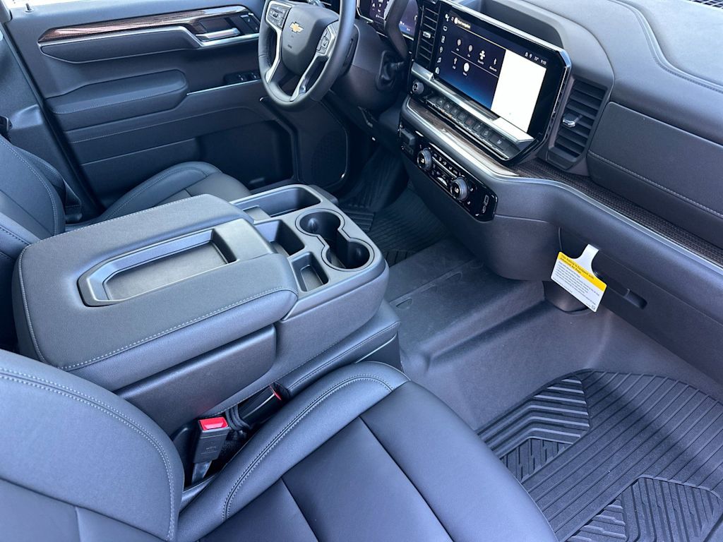 Thumbnail: 2026 Chevrolet Silverado 1500 - 11