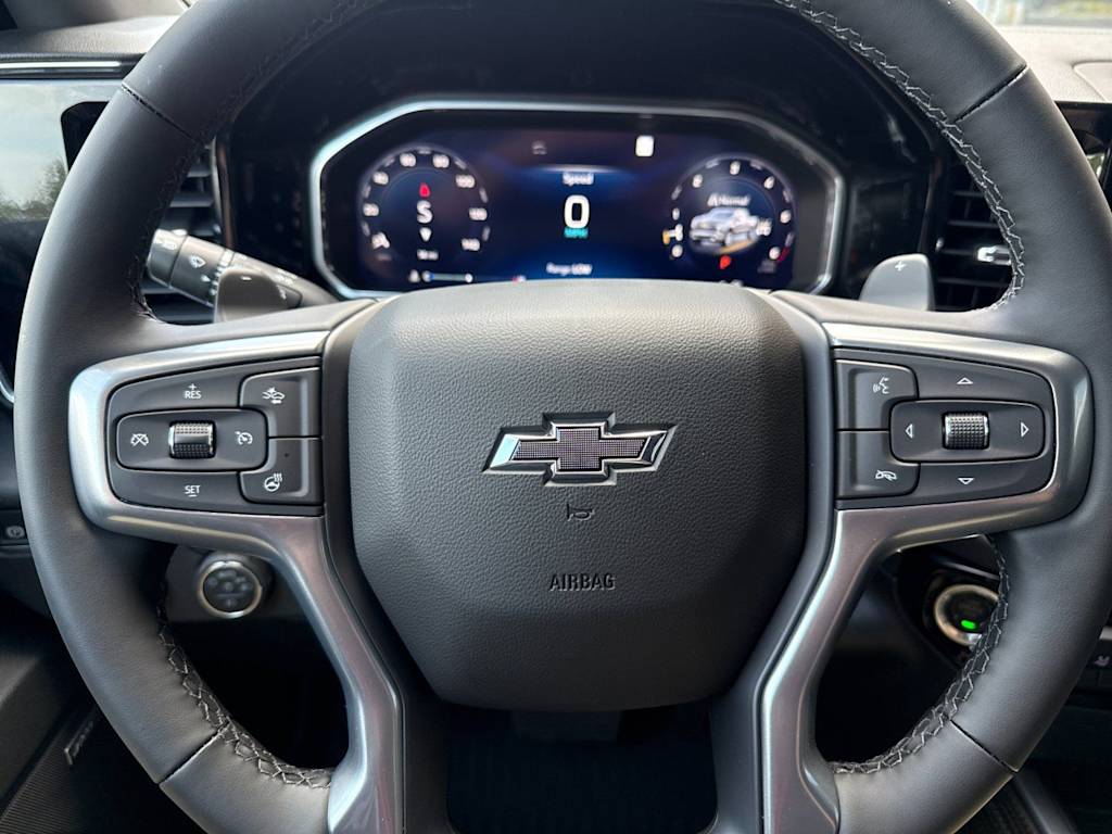 Thumbnail: 2026 Chevrolet Silverado 1500 - 26