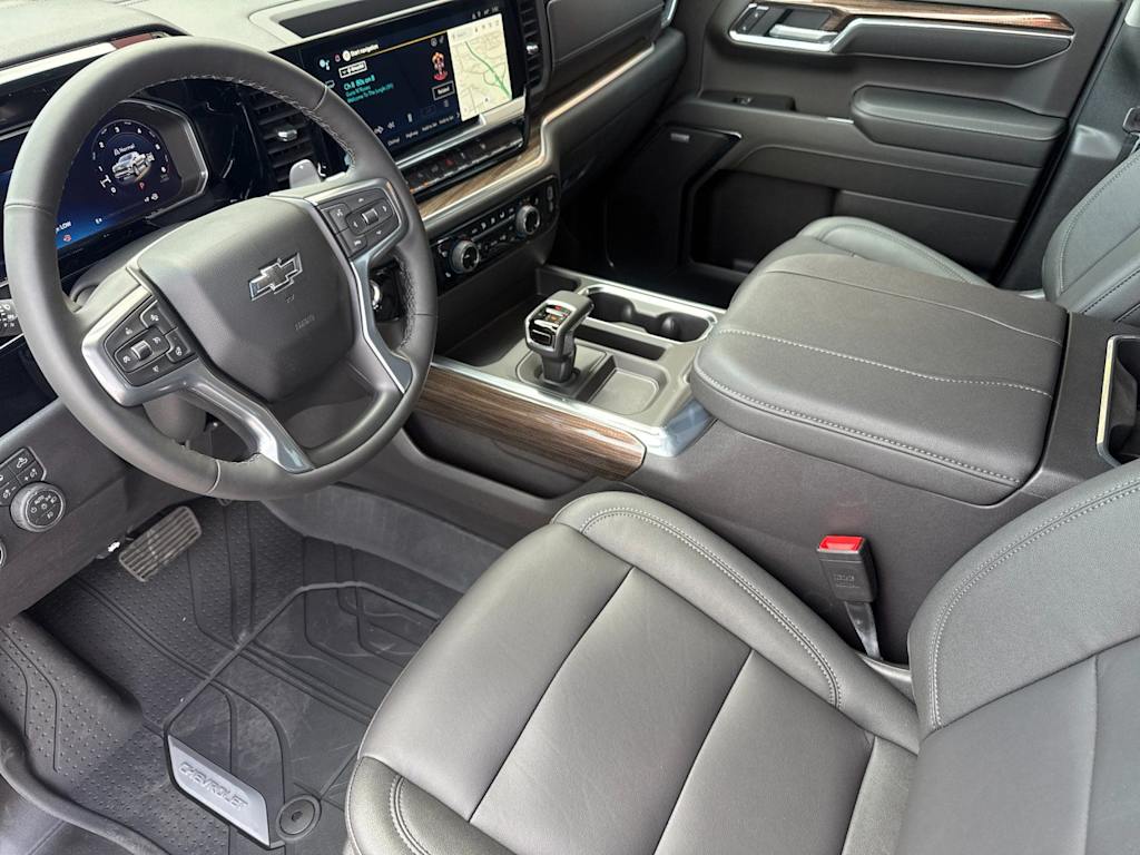 Thumbnail: 2026 Chevrolet Silverado 1500 - 9