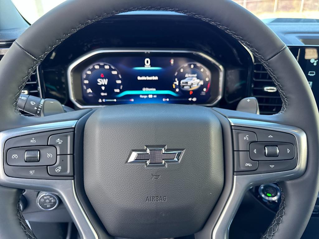 Thumbnail: 2026 Chevrolet Silverado 1500 - 26