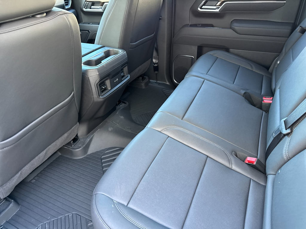 Thumbnail: 2026 Chevrolet Silverado 1500 - 9