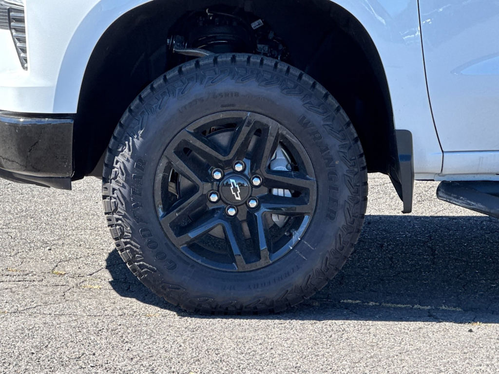 Thumbnail: 2026 Chevrolet Silverado 1500 - 7