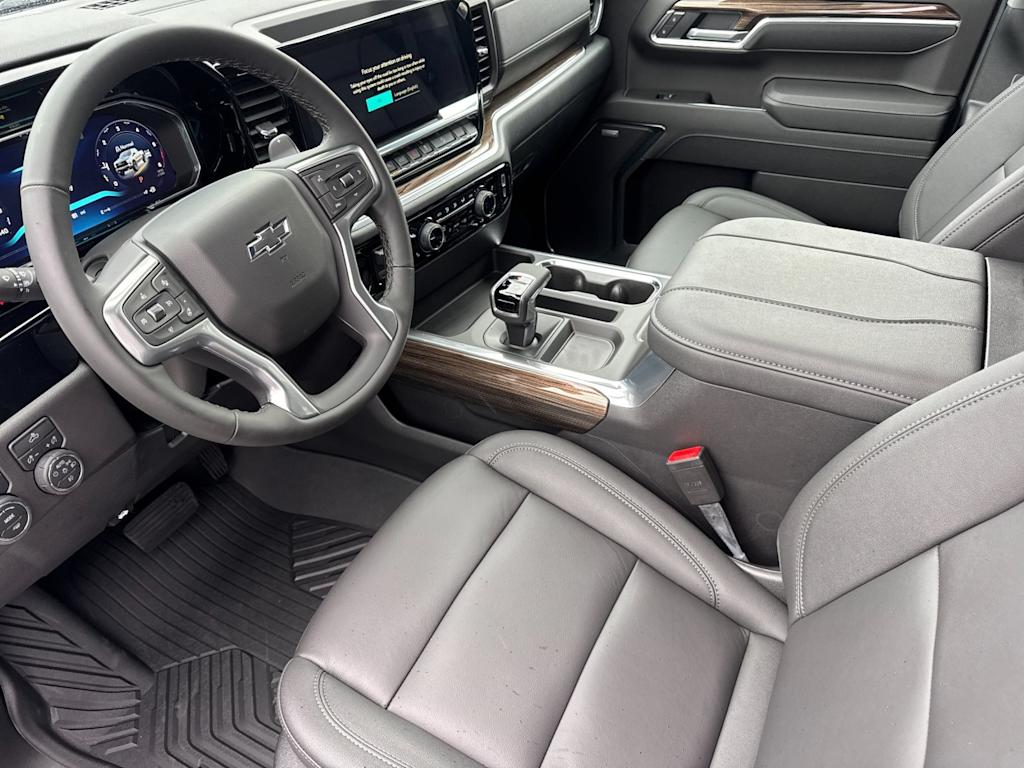 Thumbnail: 2026 Chevrolet Silverado 1500 - 8