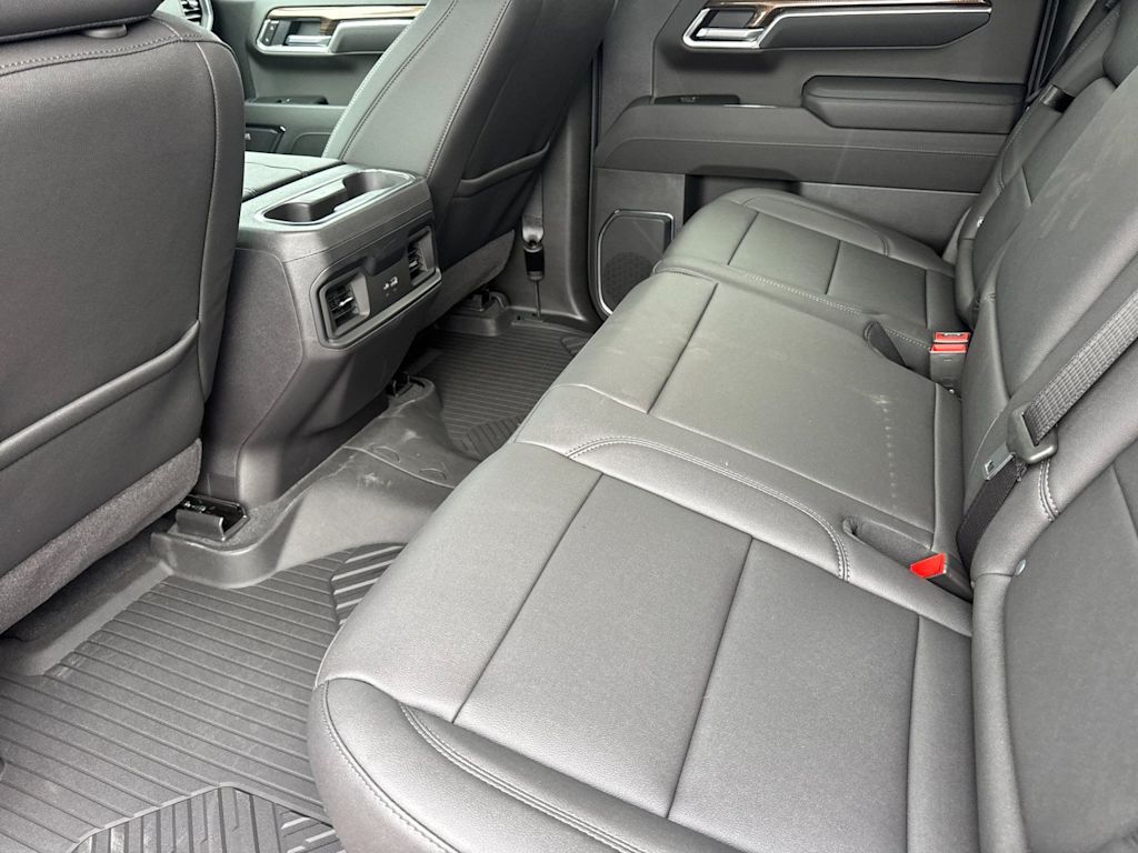 Thumbnail: 2026 Chevrolet Silverado 1500 - 9