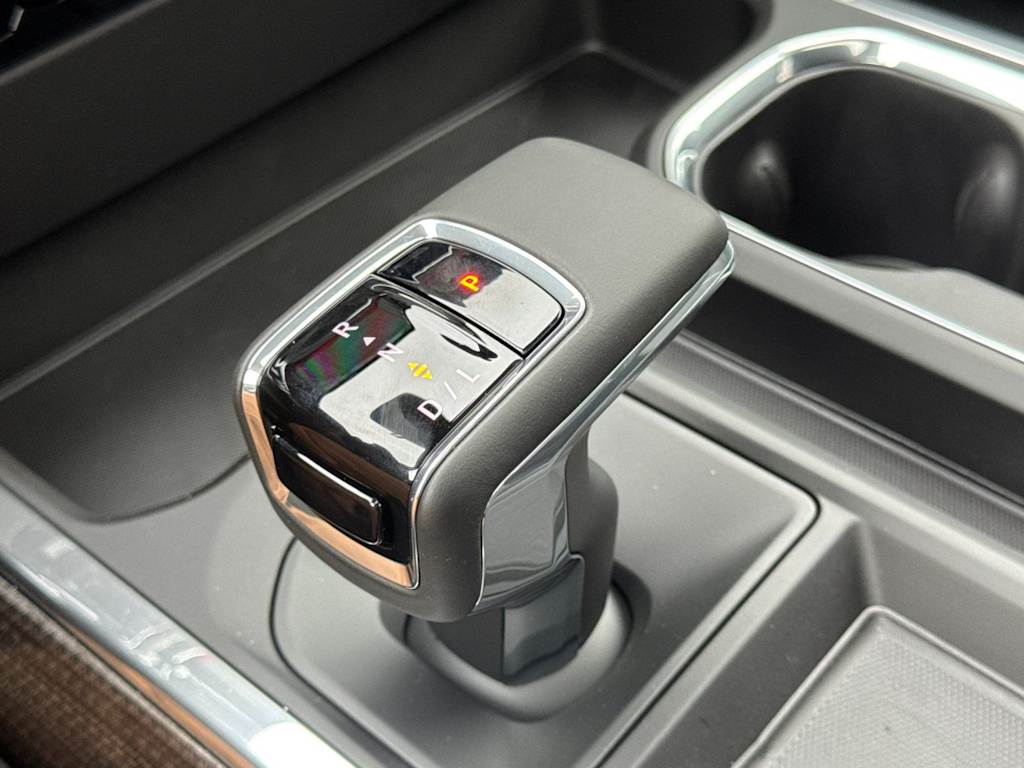 Thumbnail: 2026 Chevrolet Silverado 1500 - 13