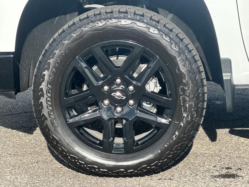 Thumbnail: 2026 Chevrolet Silverado 1500 - 7