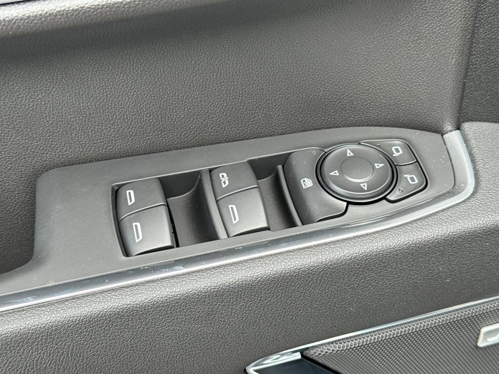 Thumbnail: 2026 Chevrolet Silverado 1500 - 20