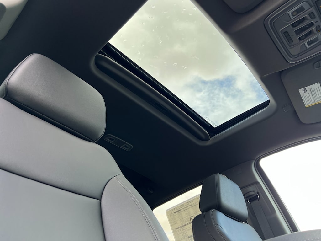 Thumbnail: 2026 Chevrolet Silverado 1500 - 21