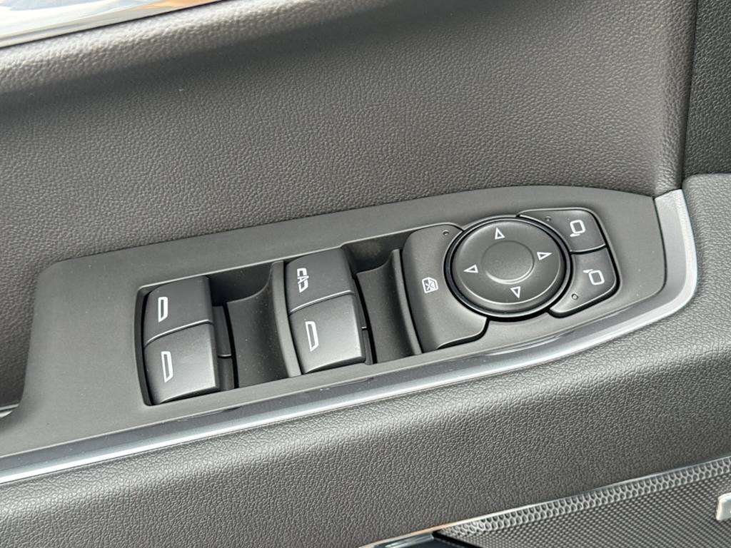 Thumbnail: 2026 Chevrolet Silverado 1500 - 20