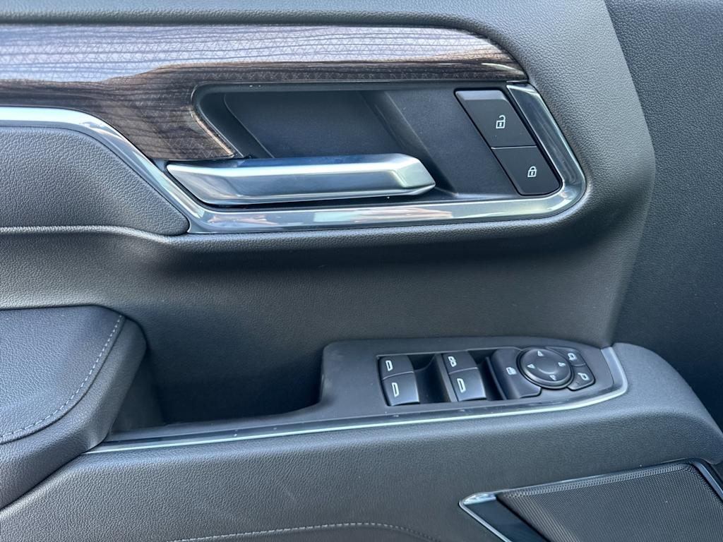 Thumbnail: 2026 Chevrolet Silverado 1500 - 19