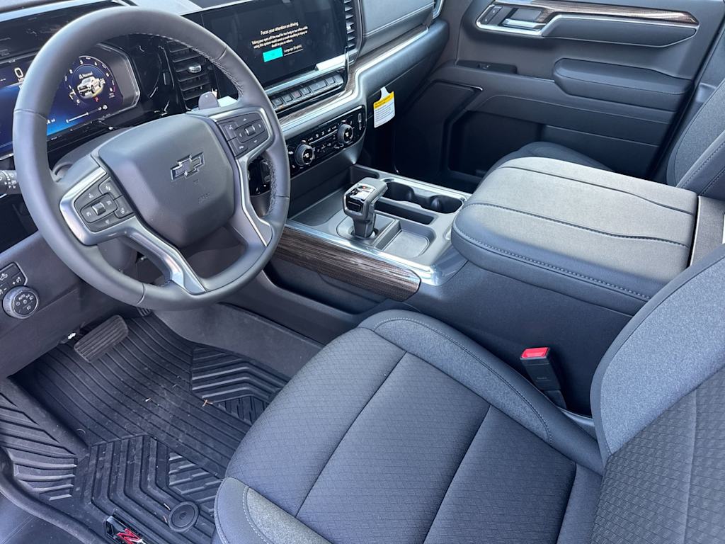 Thumbnail: 2026 Chevrolet Silverado 1500 - 10