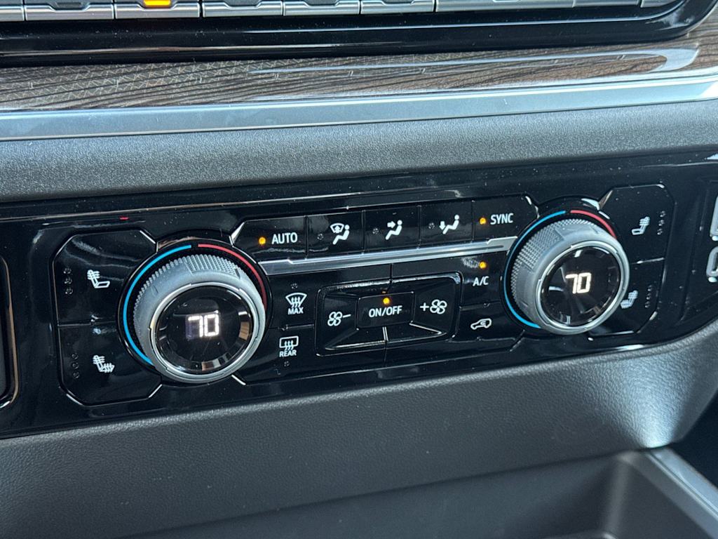 Thumbnail: 2026 Chevrolet Silverado 1500 - 24