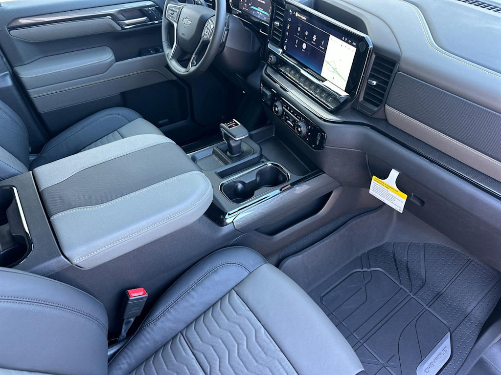Thumbnail: 2026 Chevrolet Silverado 1500 - 9