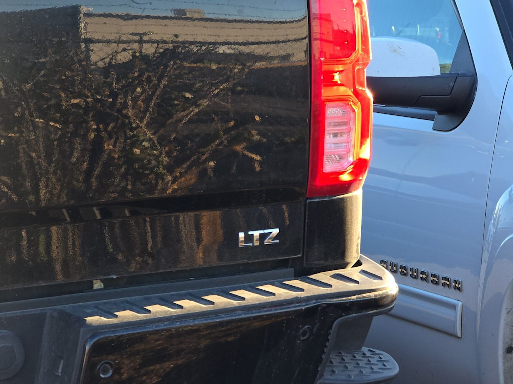 Thumbnail: 2018 Chevrolet Silverado 1500 - 8