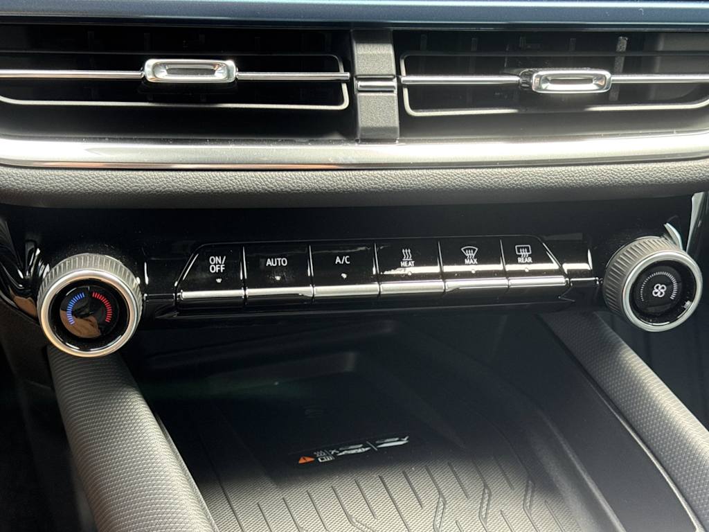 Thumbnail: 2026 Chevrolet Equinox - 24