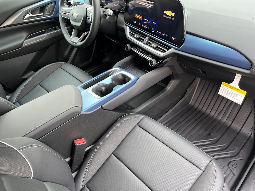 Thumbnail: 2026 Chevrolet Equinox - 9