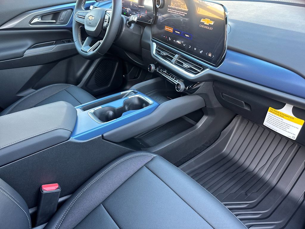 Thumbnail: 2026 Chevrolet Equinox - 11