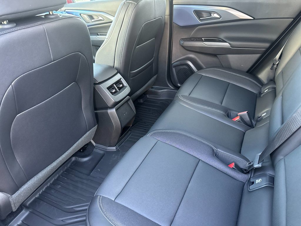 Thumbnail: 2026 Chevrolet Equinox - 9