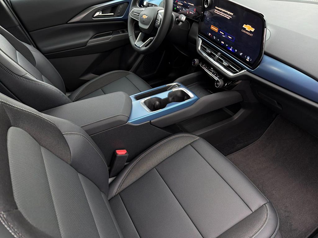 Thumbnail: 2026 Chevrolet Equinox - 8