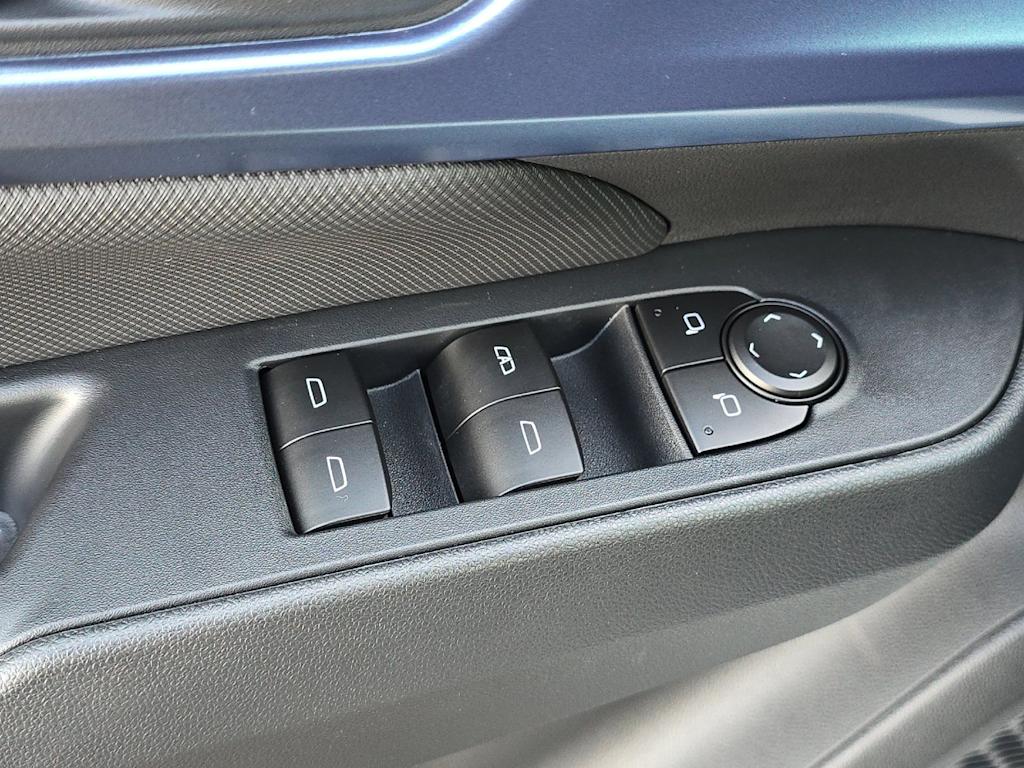 Thumbnail: 2026 Chevrolet Equinox - 22