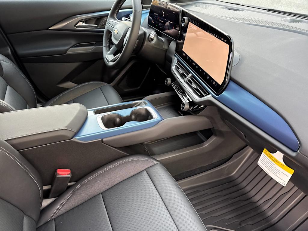 Thumbnail: 2026 Chevrolet Equinox - 13