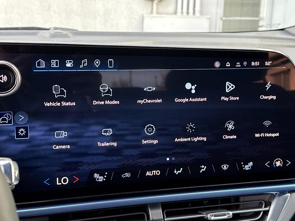 Thumbnail: 2026 Chevrolet Equinox - 14