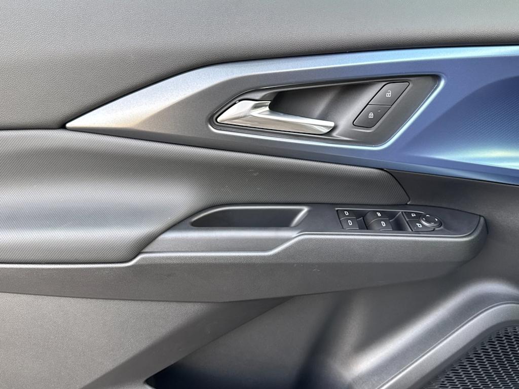 Thumbnail: 2026 Chevrolet Equinox - 21